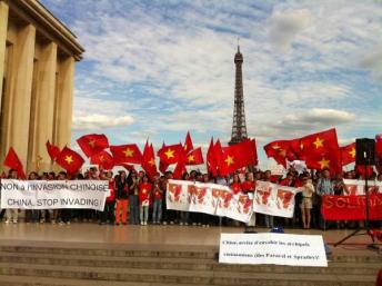 ເພື່ອນມິດສາກົນສືບຕໍ່ສະໜັບສະໜູນຫວຽດນາມ